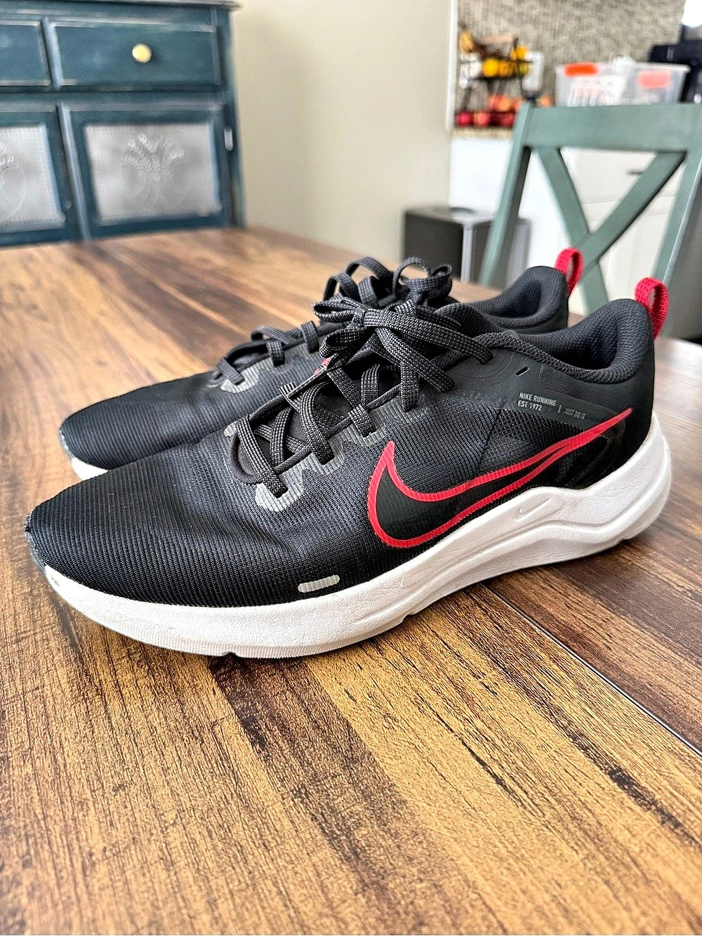 Nike Downshifter 12 Athletic Shoes Black & Red US 9.5